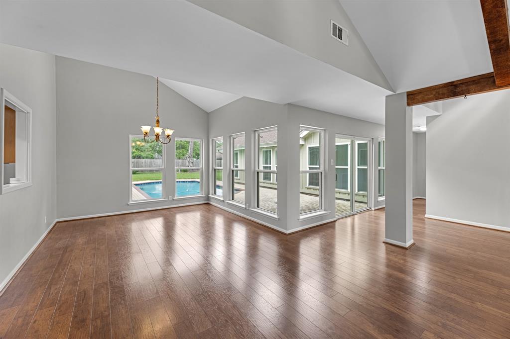 903 Castle Hill Trail, Kingwood, Texas image 6