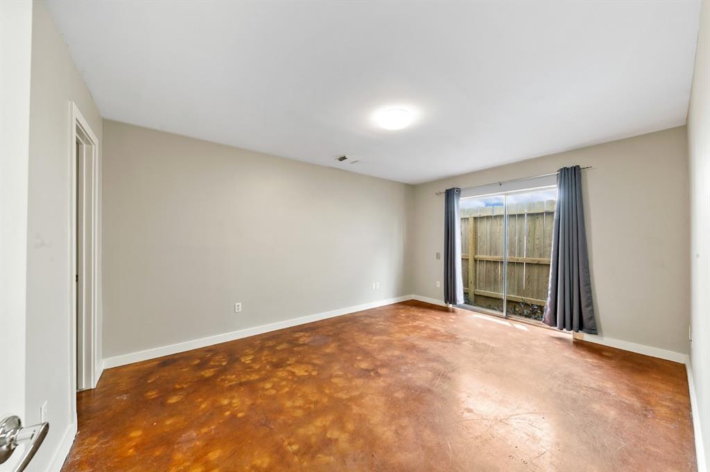 2614 Chenevert Street, Houston, Texas image 34