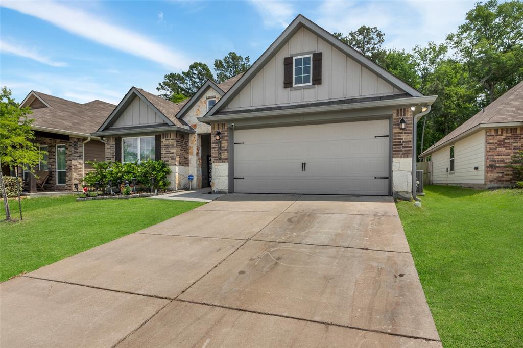 108 Alessandra Way, Huntsville, Texas image 3