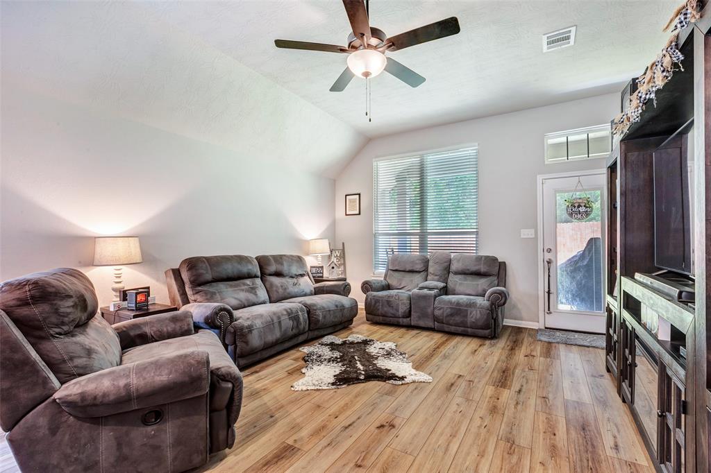 108 Alessandra Way, Huntsville, Texas image 19