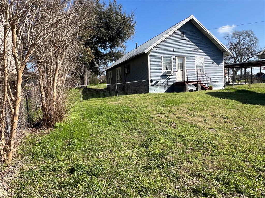 220 S Tesch Street, Bellville, Texas image 14