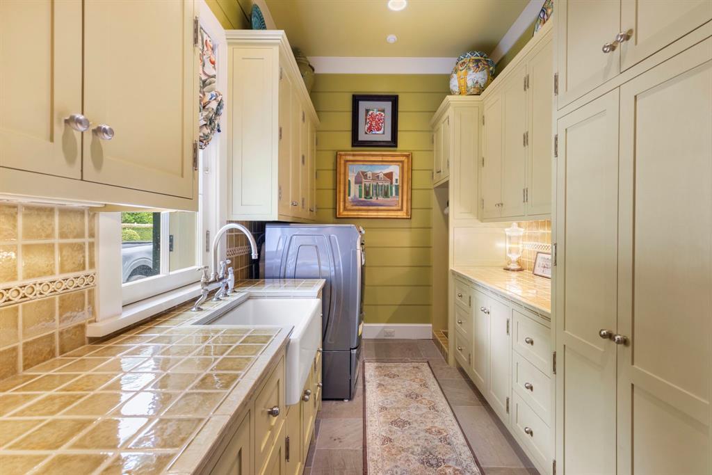 2 Grand Colonial Drive, The Woodlands, Texas image 21