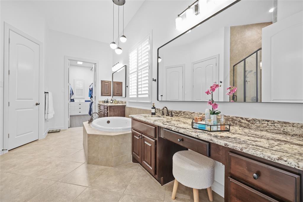 5475 Harvest Oak Landing Drive, Spring, Texas image 24