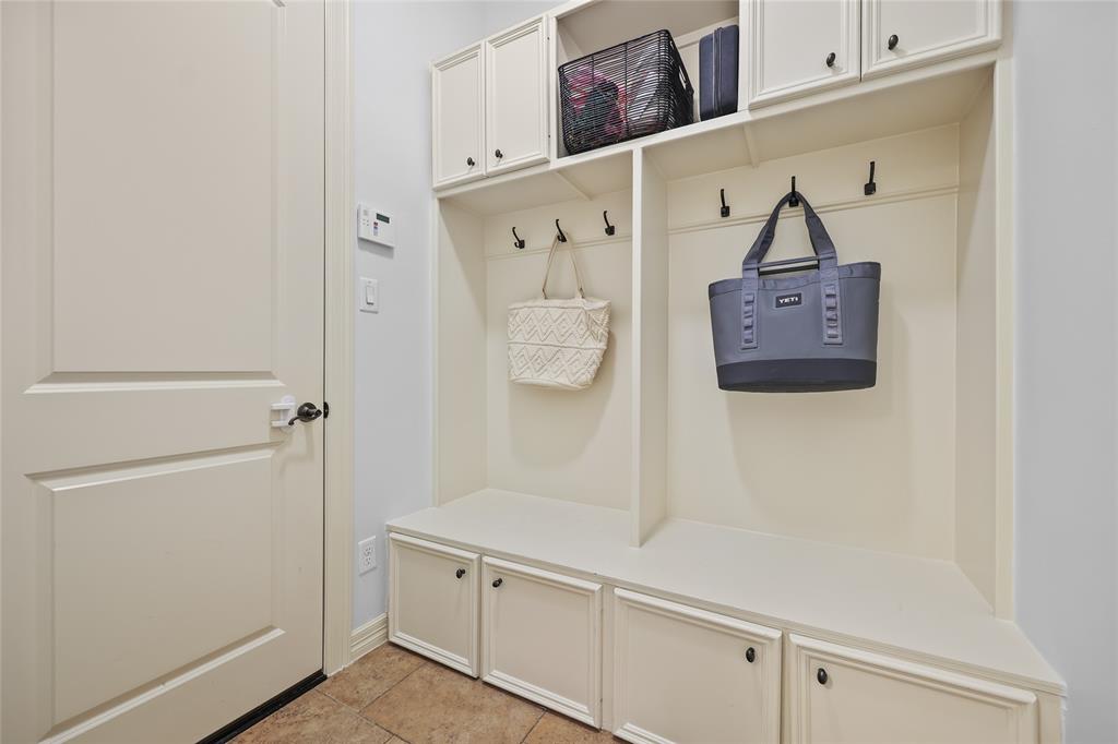 5475 Harvest Oak Landing Drive, Spring, Texas image 19