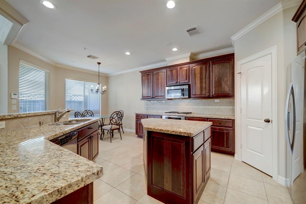 4324 Serenade Terrace Drive, Missouri City, Texas image 11