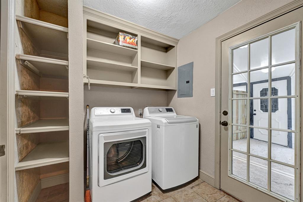 725 Talmalge Hall Drive, Conroe, Texas image 16
