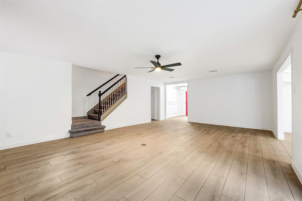 725 Talmalge Hall Drive, Conroe, Texas image 10