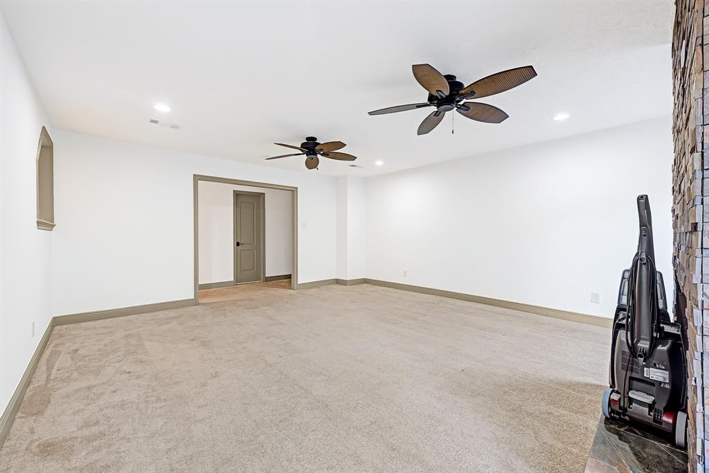 725 Talmalge Hall Drive, Conroe, Texas image 28