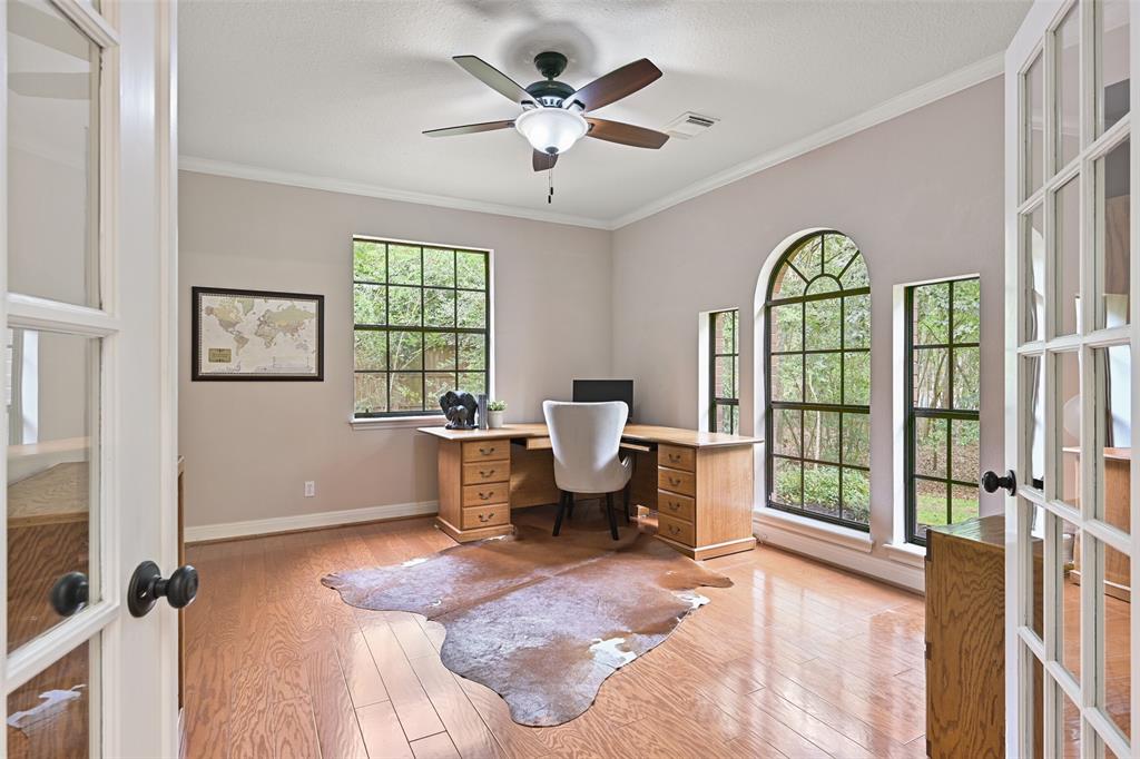 206 Stanley Court, Friendswood, Texas image 8