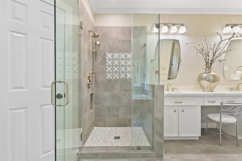 206 Stanley Court, Friendswood, Texas image 22