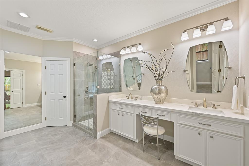 206 Stanley Court, Friendswood, Texas image 21