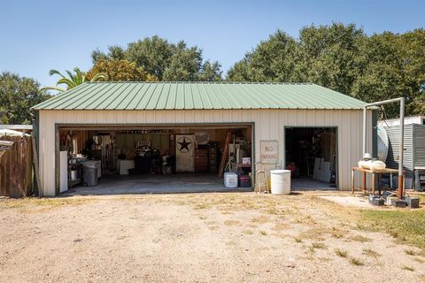 A home in El Campo