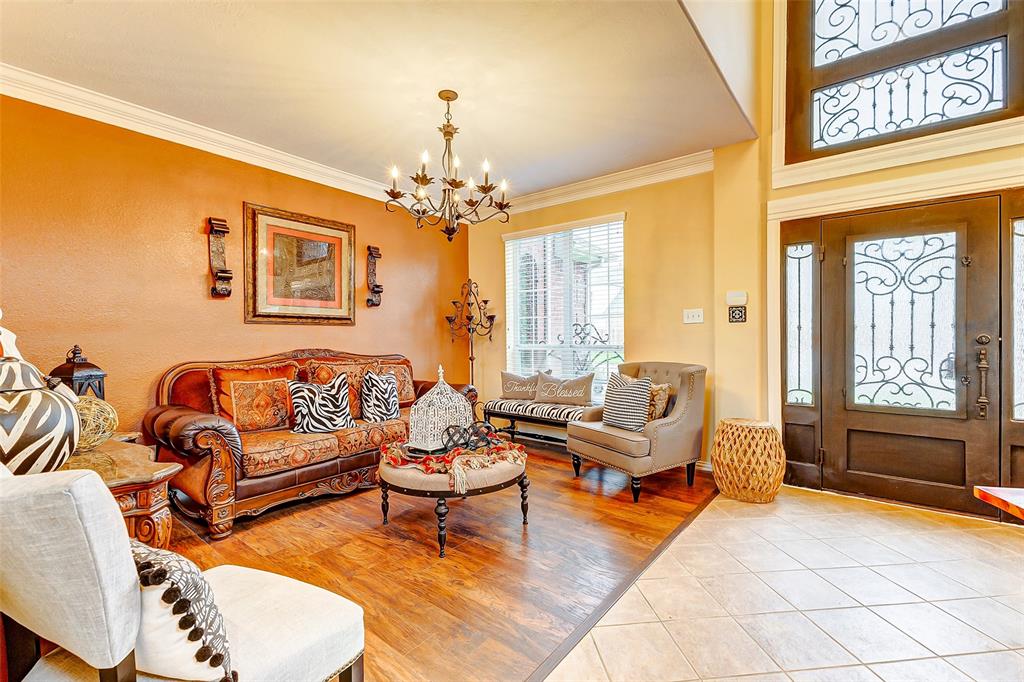 2114 Canyon Lake Drive