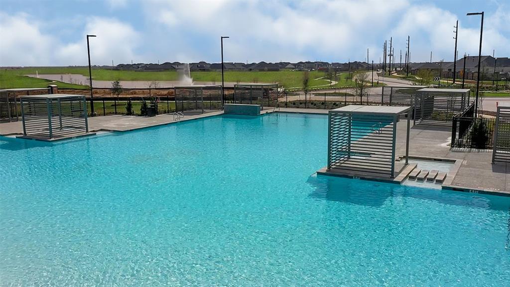 30322 Lighthouse Bluff Lane, Fulshear, Texas image 32
