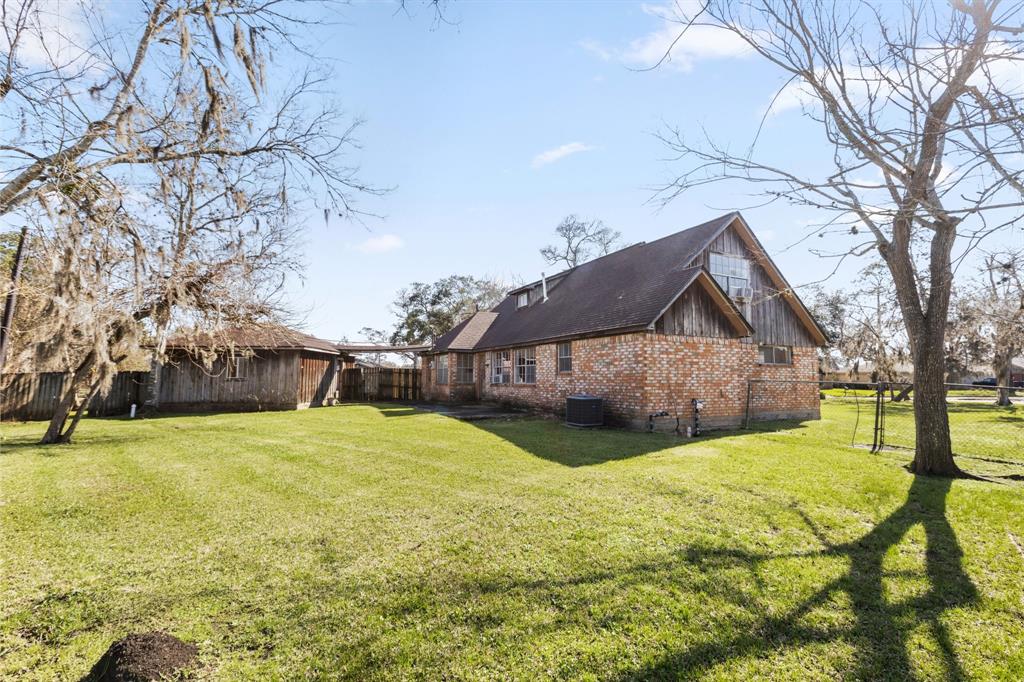 257 Briarcreek Street, Richwood, Texas image 30