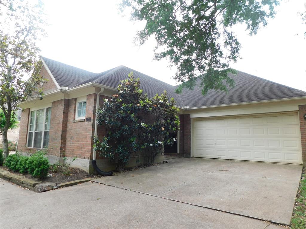 4211 Creek Hollow Lane