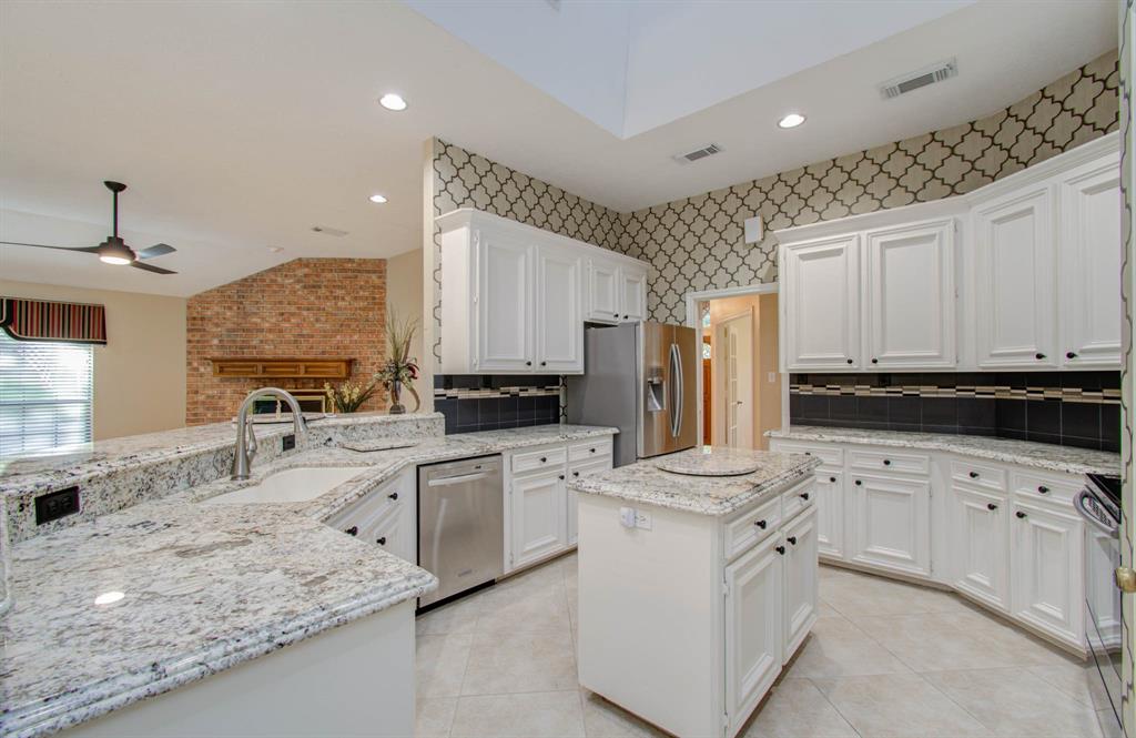 24806 Silver Leaf Street, Magnolia, Texas image 17