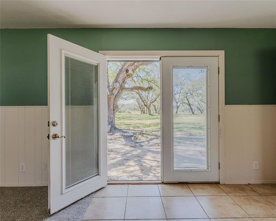 4311 Cr 417 Hoffman Rd, Markham, Texas image 5