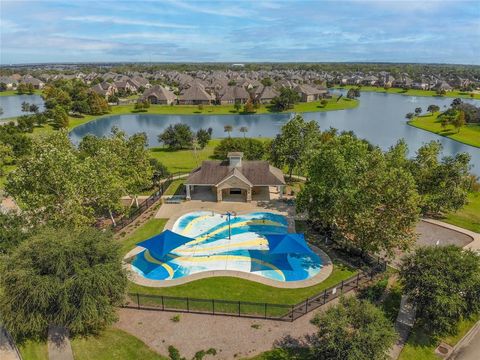 A home in Rosharon