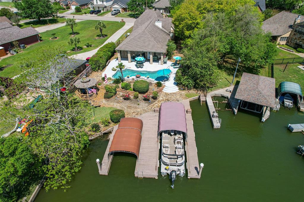 17383 Harbor Drive, Montgomery, Texas image 1