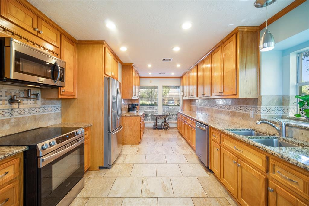 17383 Harbor Drive, Montgomery, Texas image 7