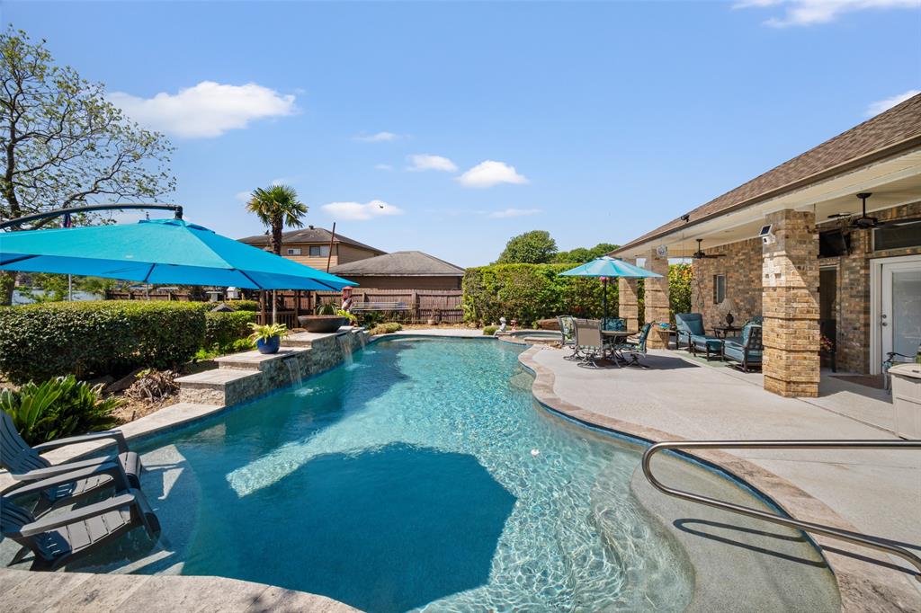 17383 Harbor Drive, Montgomery, Texas image 3