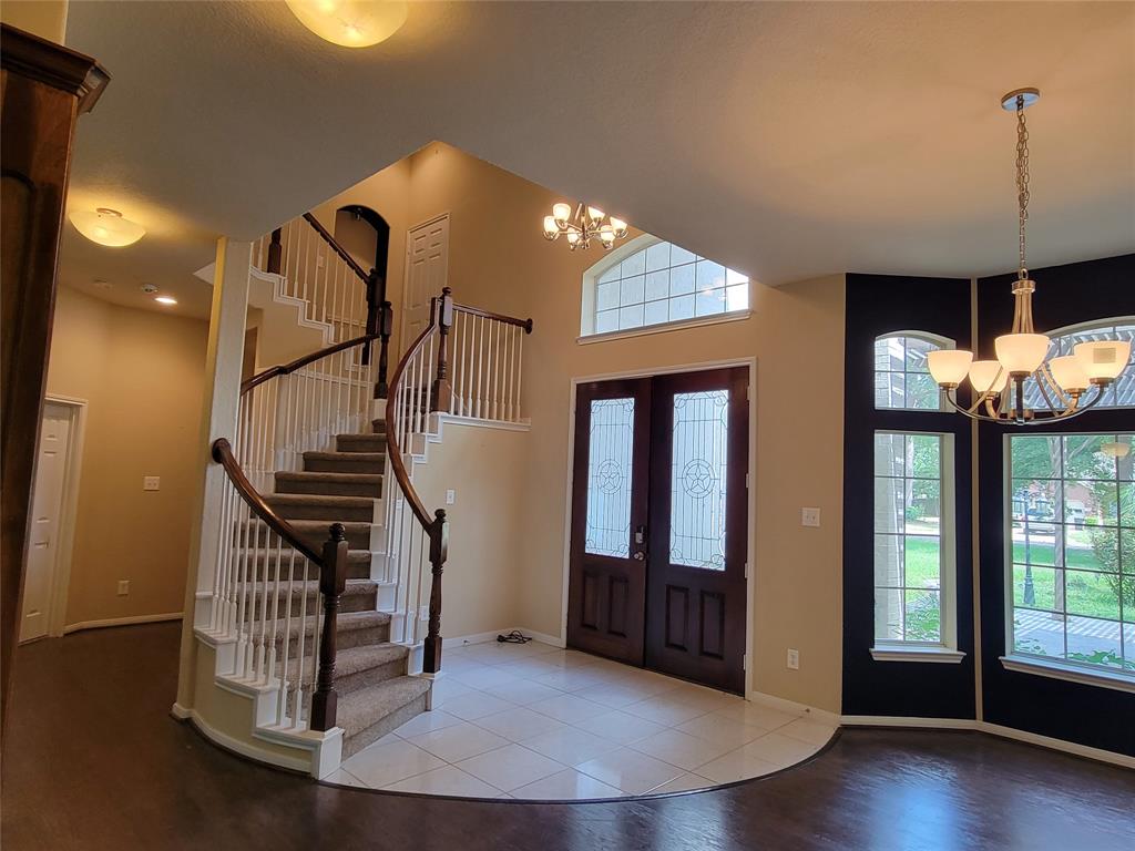 11203 Cypress Way Drive, Houston, Texas image 6