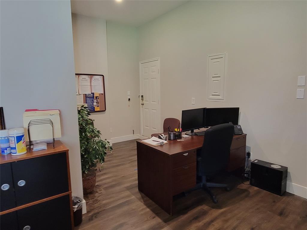11203 Cypress Way Drive, Houston, Texas image 36