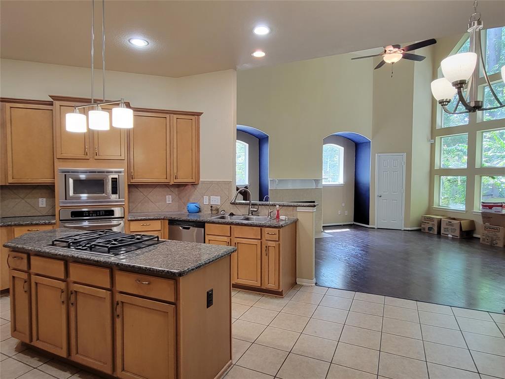 11203 Cypress Way Drive, Houston, Texas image 14