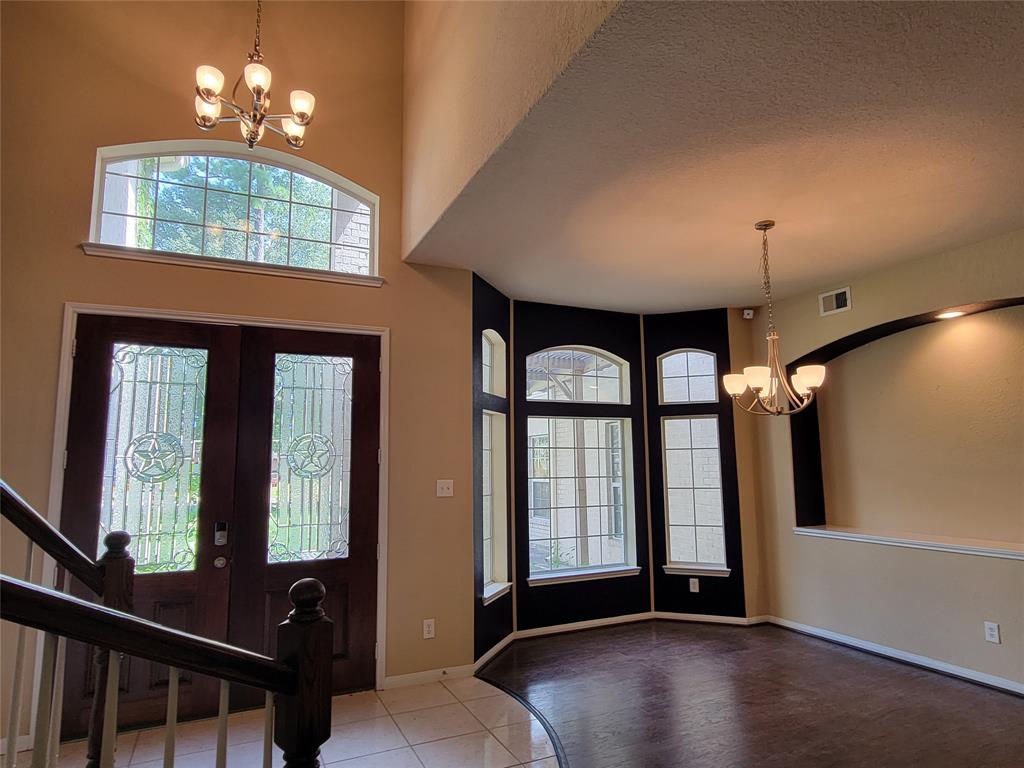 11203 Cypress Way Drive, Houston, Texas image 7