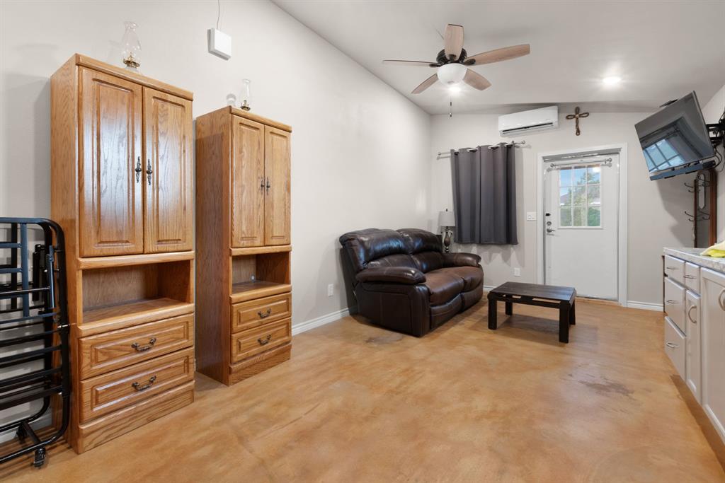 2498 County Road 2109, Lometa, Texas image 27