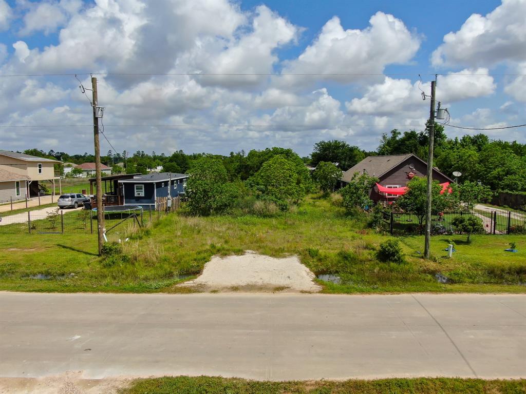 1407 County Road 3558, Cleveland, Texas image 5