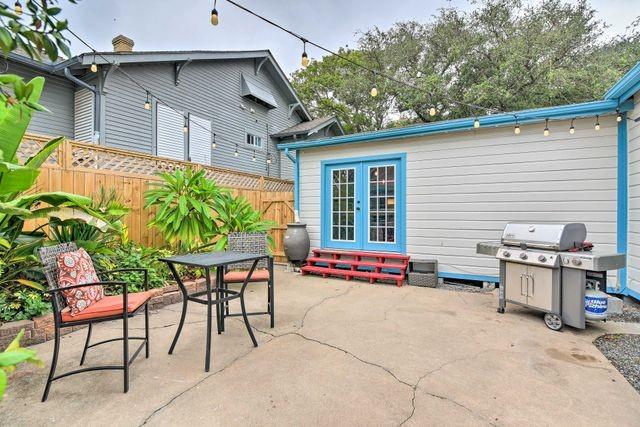 3917 Avenue P 1/2, Galveston, Texas image 36