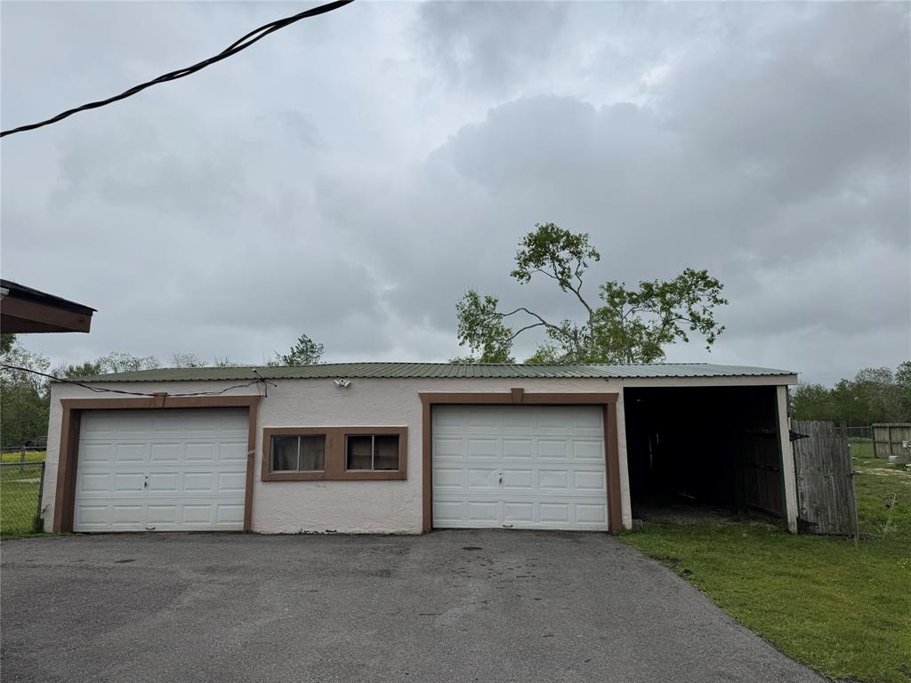 4523 Mustang Road, Alvin, Texas image 16