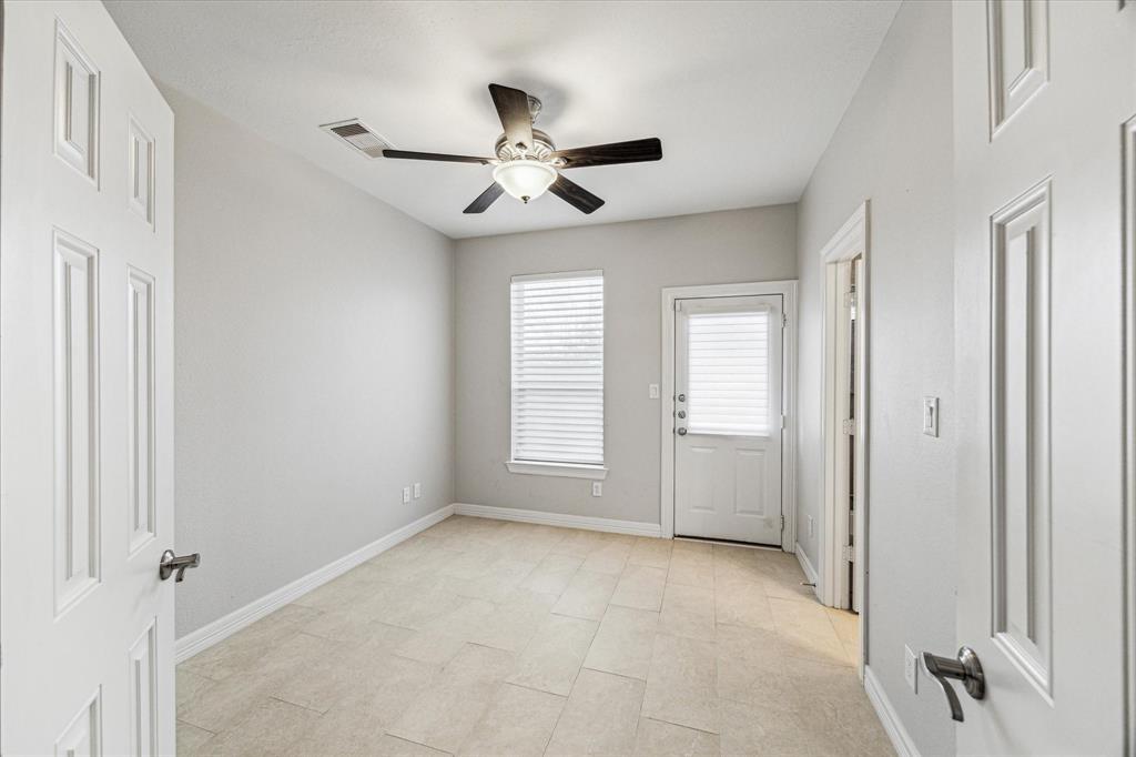2815 Kings Retreat Circle, Kingwood, Texas image 6