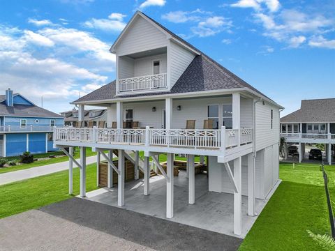 A home in Crystal Beach