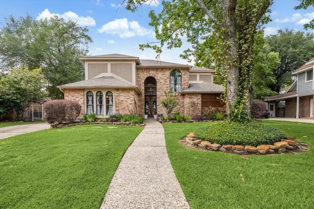 Photo of 5511 Lone Cedar Drive, Kingwood, TX 77345 (MLS # 38315507)