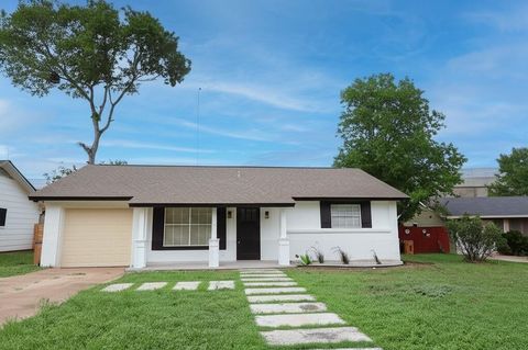 1704 Cherry Orchard Drive Austin TX 78745