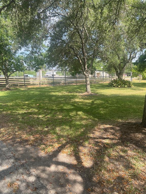 16719 Mclean Road, Pearland, Texas image 6