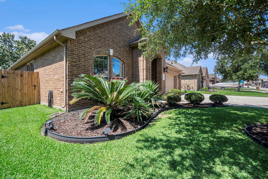907 Fairway Drive
