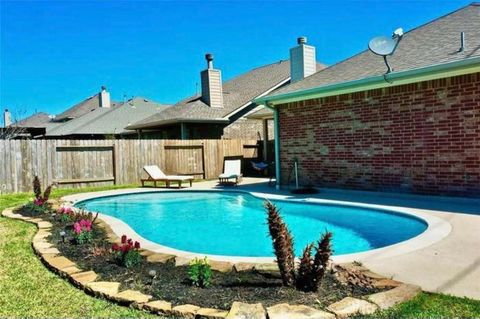 Single Family Residence in Spring TX 31619 Summit Springs Lane.jpg