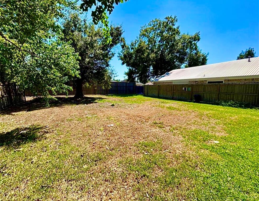 911 Dallas Street, Port Neches, Texas image 7