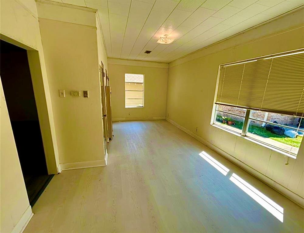 911 Dallas Street, Port Neches, Texas image 12