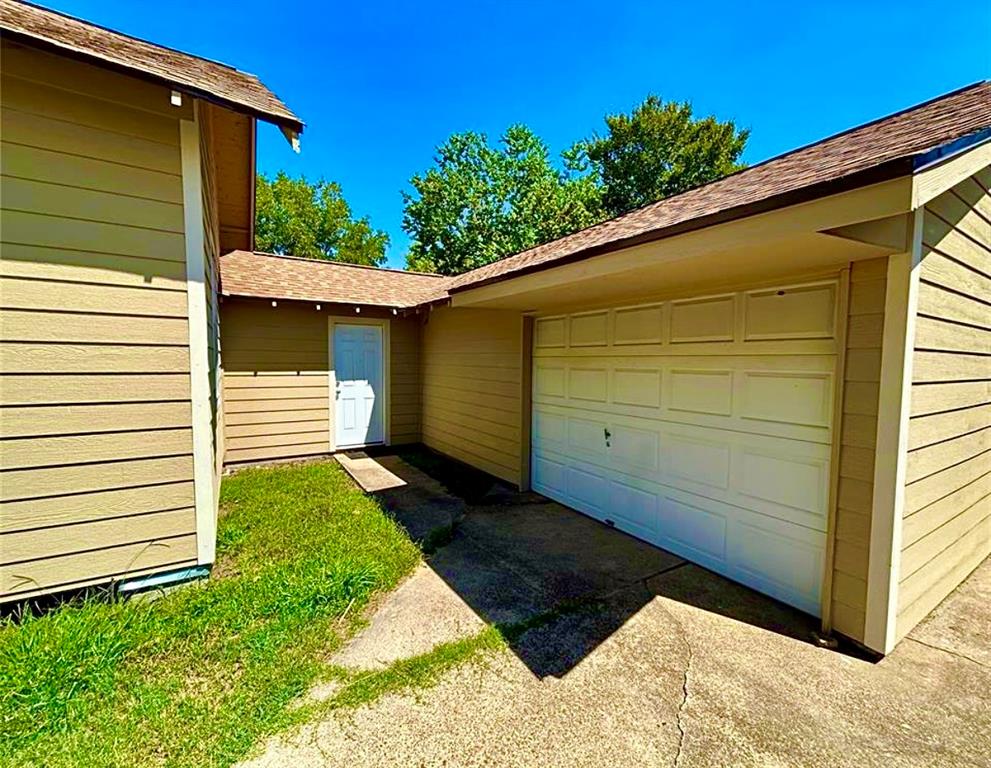 911 Dallas Street, Port Neches, Texas image 4