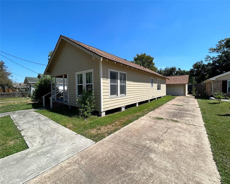 911 Dallas Street, Port Neches, Texas image 17