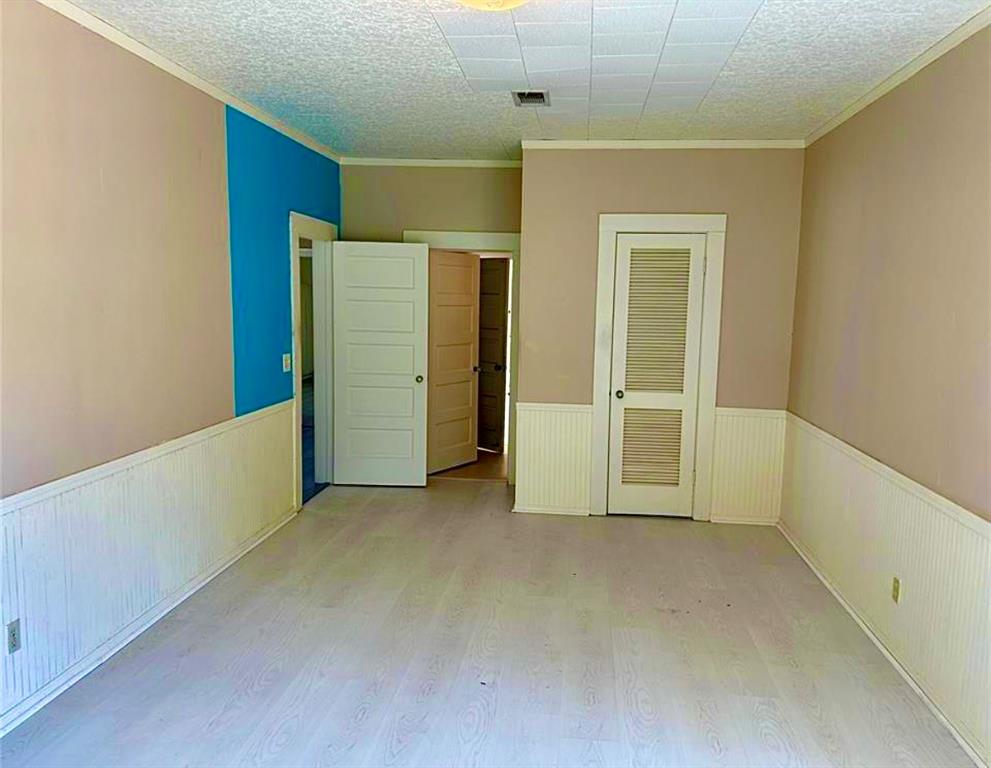 911 Dallas Street, Port Neches, Texas image 11