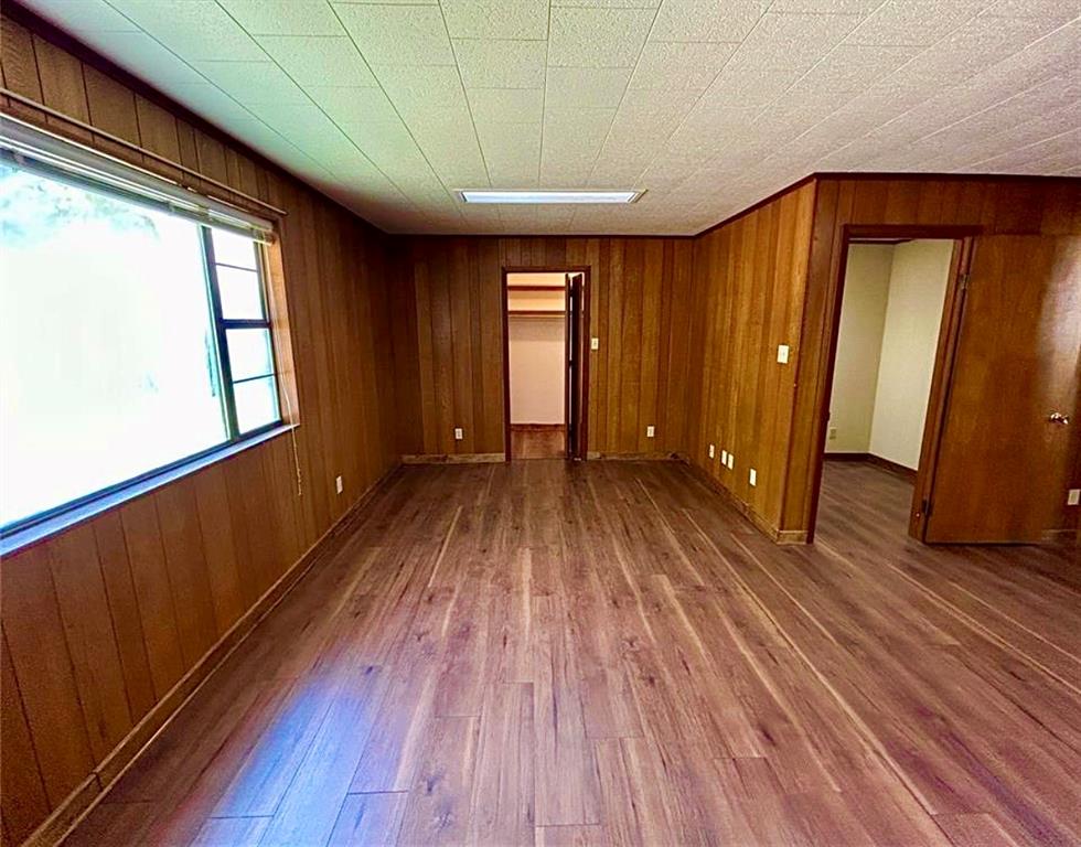 911 Dallas Street, Port Neches, Texas image 17