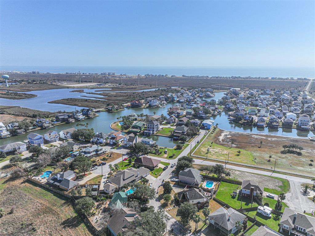 12811 E Conquistador Dr, Galveston, Texas image 35
