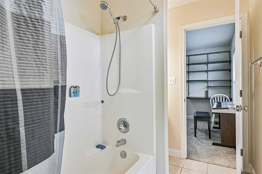 12811 E Conquistador Dr, Galveston, Texas image 29