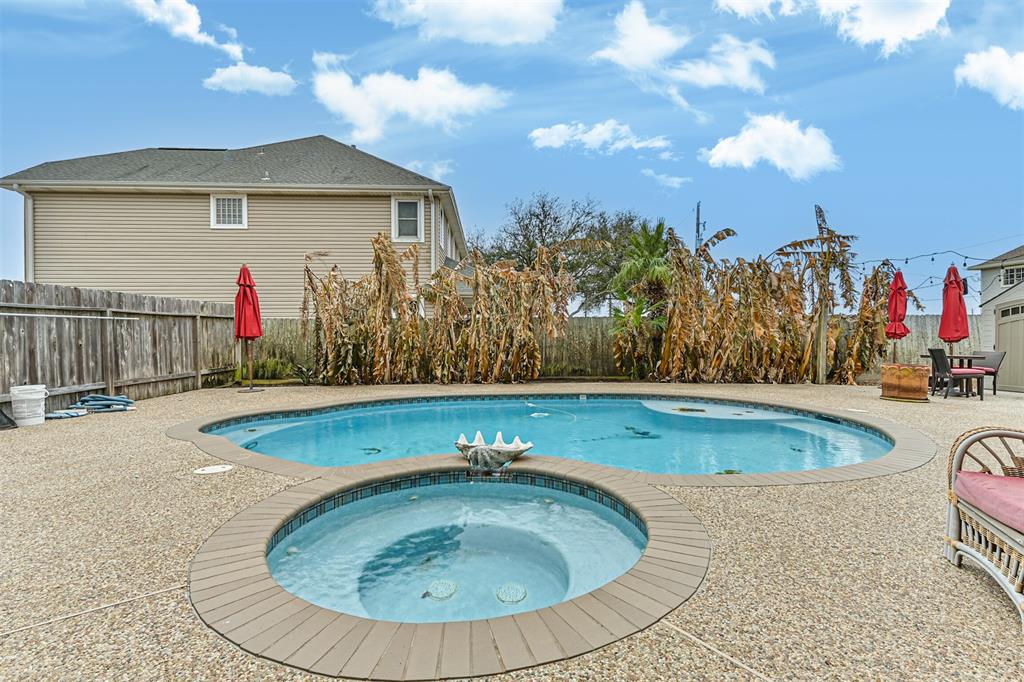 12811 E Conquistador Dr, Galveston, Texas image 7